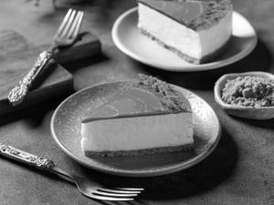 Lotus Biscoff Cheesecake Slice