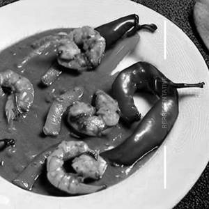 Red & Green Pepper Medium Prawn