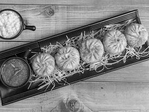Exotic Veggie Fried Momos