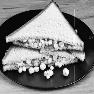 Cheese corn sandwich