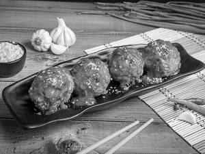 Exotic Veggie Dragon Momos