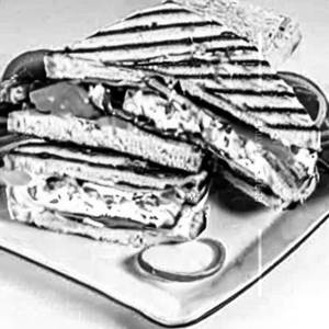 Tandoori Paneer Sandwich [Grill]