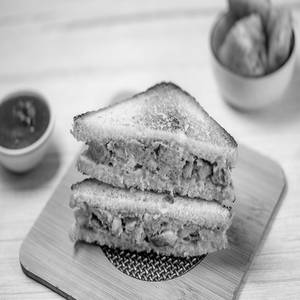 Aloo Tikki Tandoori Sandwich (Veg)