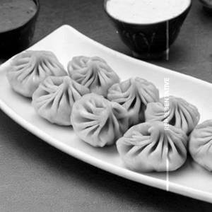 Paneer Momo Roll