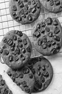 Vanilla Chocochunk Cookies