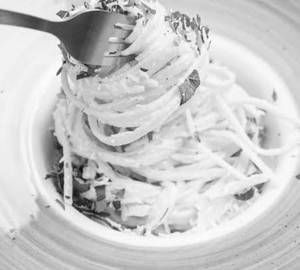 Cheesy garlic noodles