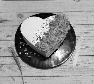 Vanilla Heart Love Cake