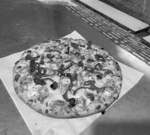 Tandoori Paneer Pizza