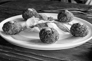 Beetroot Falafel (gf,ve)