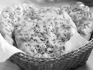 Mix Veg Stuffed Kulcha