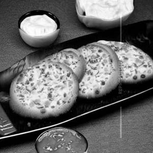Cheese chilly garlic bread or tomota