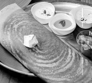 Cheese Schezwan Sada Dosa
