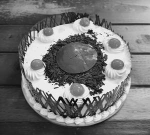 Blackforest [8 inches] [450 g]