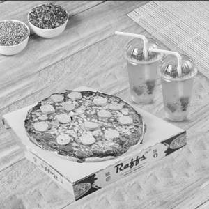 Large Chicken Sausage Pizza Party +free Mojito