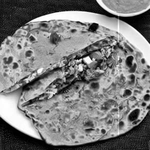 Mixed Veg Stuffed Tandoori Parantha