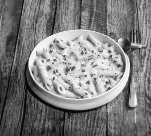 Baked Cheese White Sauce Pasta