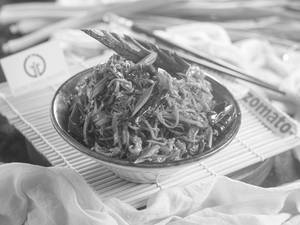 Veg Chilli Garlic Noodles