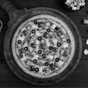 Chilli Paneer Pizza