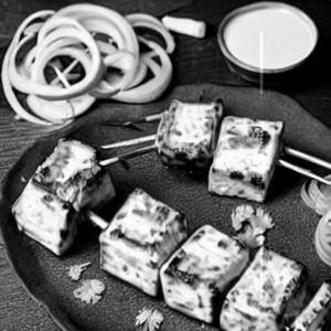 Garlic Paneer Tikka