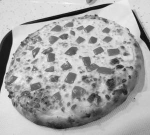 Cheese & Tomato Pizza