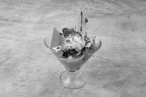 Fruit Salad With Ice Cream