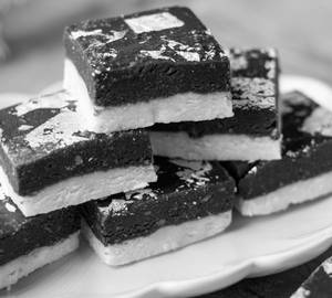 Chocolate Burfi (1 Kg)