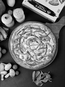 Onion And Capsicum Pizza [8 inches]