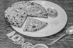 Aloo Pyaz Paratha