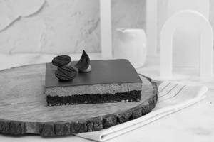Eggless Chocolate Trinity Cake ( Sugar Free, Maida Free)