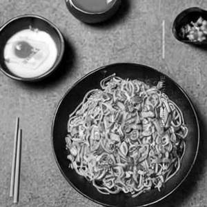 Egg Burnt Coriander Noodles