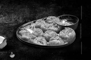 Tandoori Gravy Momos