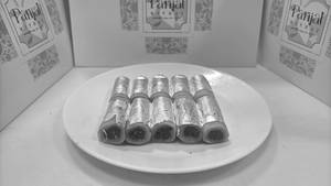Kaju Pista Rolls