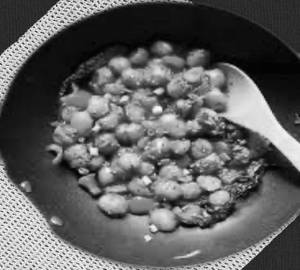 Fried Garlic Potato Dry ( 12 Pcs )