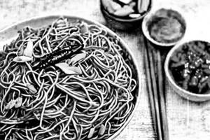 Egg Chilli Garlic Noodles