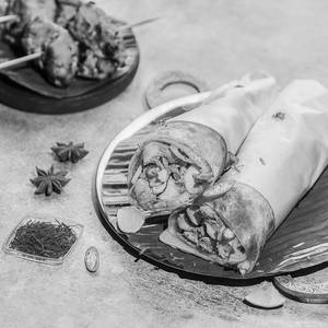 Murgh Kali Mirch Roll [2 Pcs]