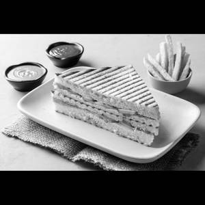 Grilled Club Sandwich Veg