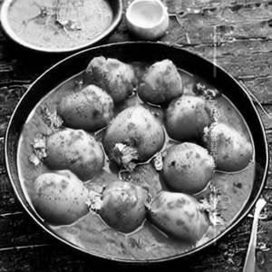 Dum Aloo Kashmiri