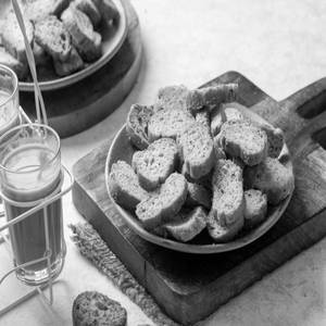 Garlic Toast Rusk
