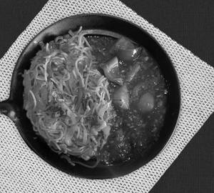 Noodles & chilli paneer combo