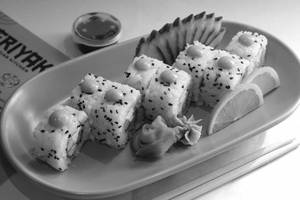 Cucumber & Creamcheese Uramaki - 8pcs
