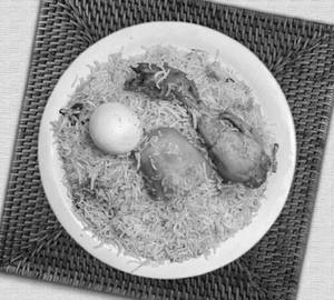 Chicken Dum Biriyani With 2 Chicken 1 Aloo And 1 Boiled Egg Kolkata Style
