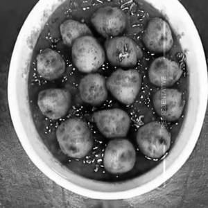 Dum Aloo Kashmiri
