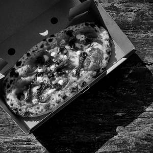 Melting Pot Pizza (4 Slices)