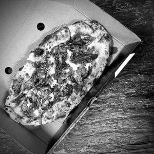 Hot Spot Chicken (Hot!) Pizza (4 Slices)