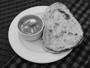 Paneer Butter Masala With 2 Butter Naan