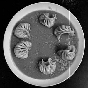 Veg Gravy Momos
