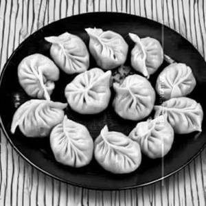 Chicken Garlic Momos
