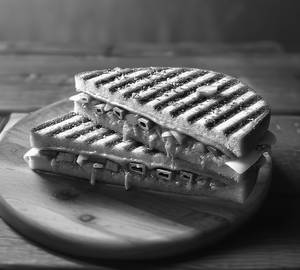 Schezwan grilled sandwich