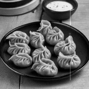 Cheese & Corn Manchurian Sauce Gravy Momos