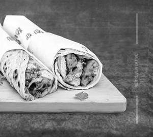 Chicken Achari Tikka Roll
